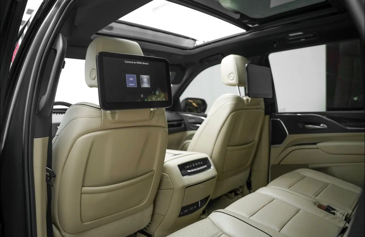 Cadillac Escalade 600 Black Edition gallery image 6