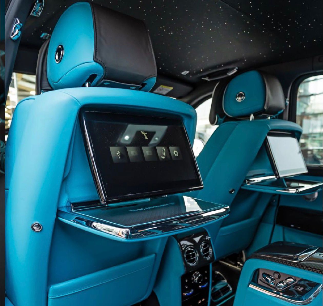 ROLLS ROYCE CULLINAN MANSORY BRAND NEW gallery image 5