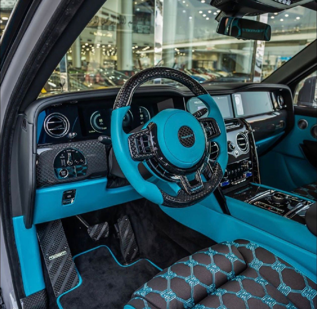 ROLLS ROYCE CULLINAN MANSORY BRAND NEW gallery image 6
