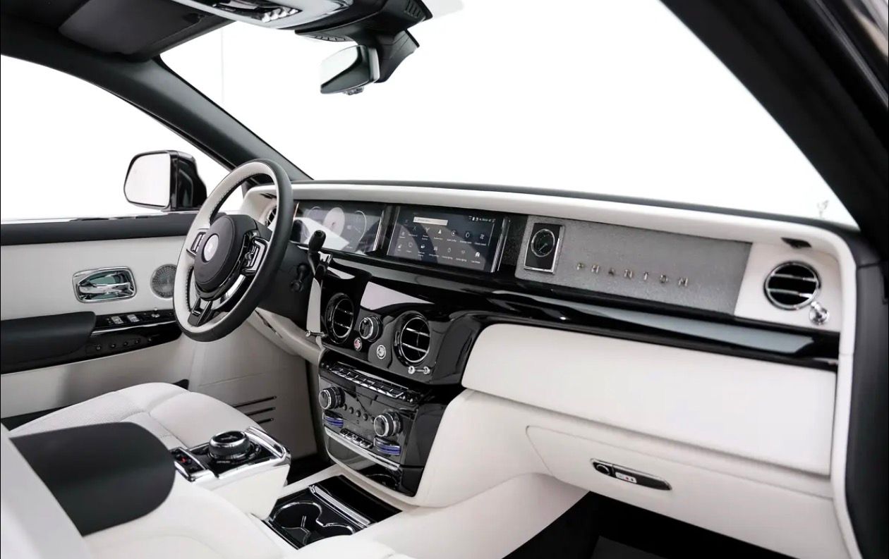 Rolls-Royce Phantom Extended Wheel Base gallery image 4